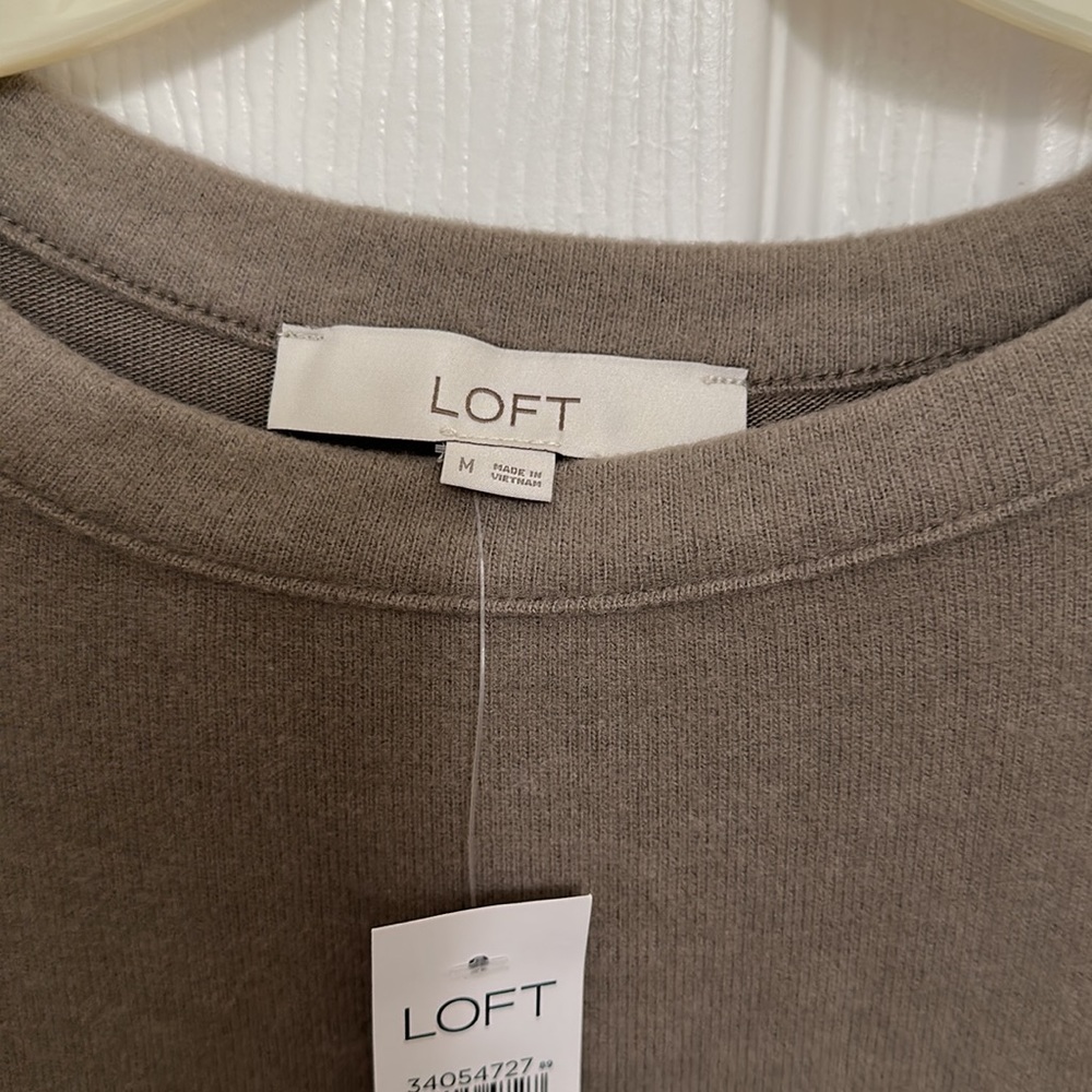 Women’s Long Sceep Scoop Neck Top - Picture 3 of 4